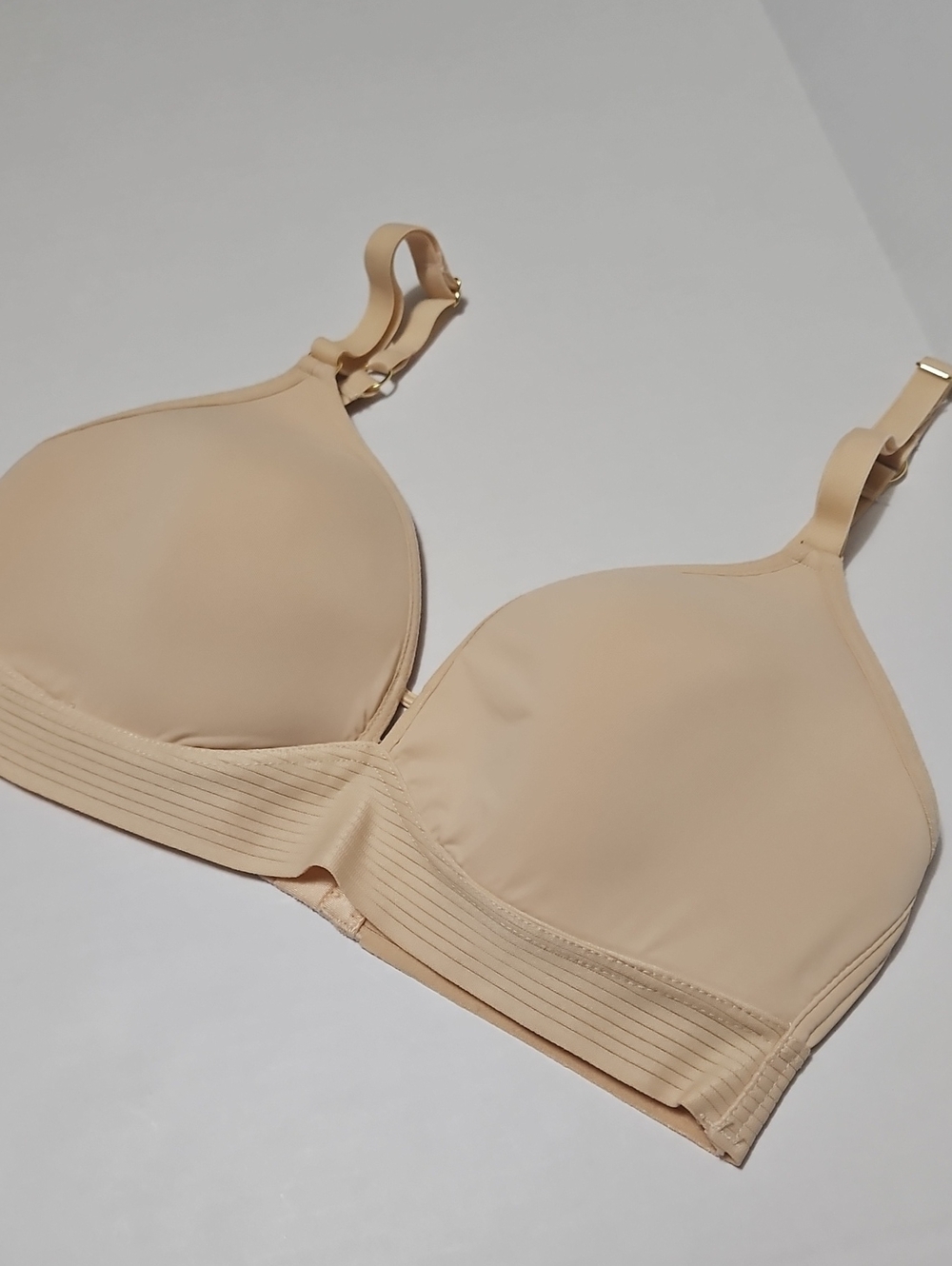 Lively Beige Wireless Smooth Lightly Padded Bra Size 34C